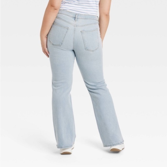 Women's High-Rise Flare Jeans - Universal
Thread™ Light Wash 12 long - Picture 5 of 7